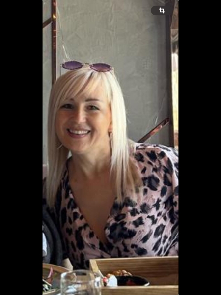 Ludmila (Montreux) / Réf. 93000 / Adhérente Agence Amélie