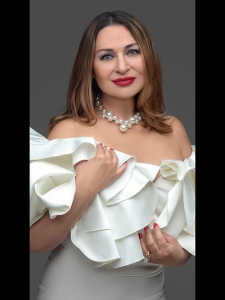 Natalia (Genève) / Réf. 93001 / Adhérente Agence Amélie