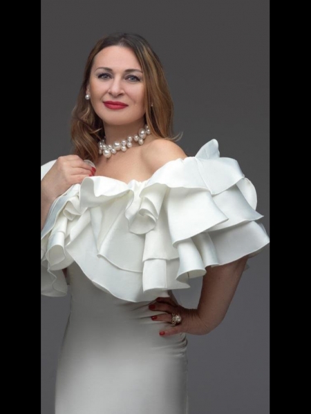 Natalia (Genève) / Réf. 93001 / Adhérente Agence Amélie