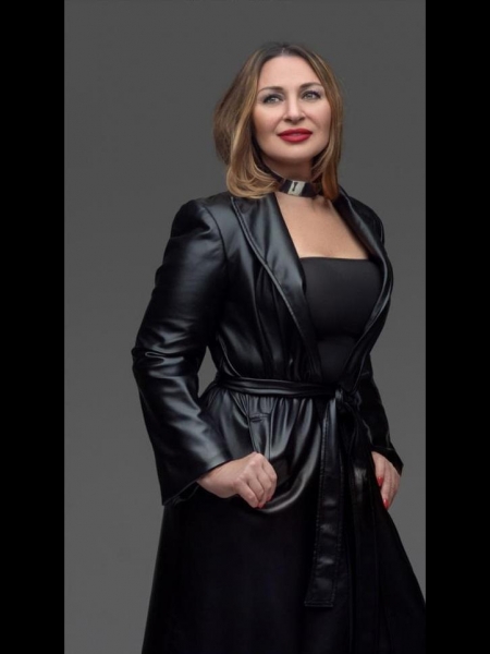 Natalia (Genève) / Réf. 93001 / Adhérente Agence Amélie