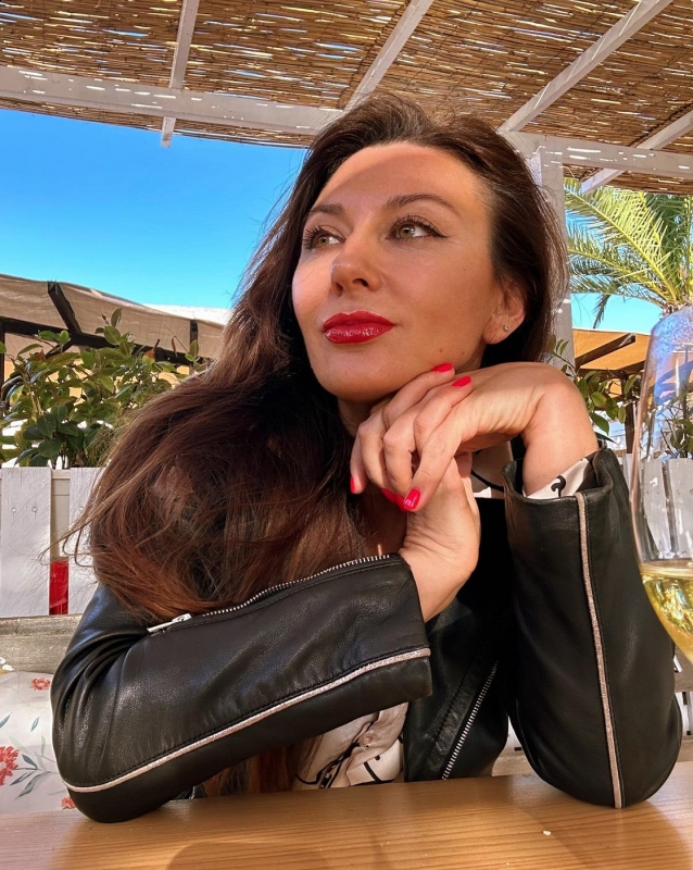 Photo de Nadia (Espagne) / Réf. 93012 / Agence Amélie