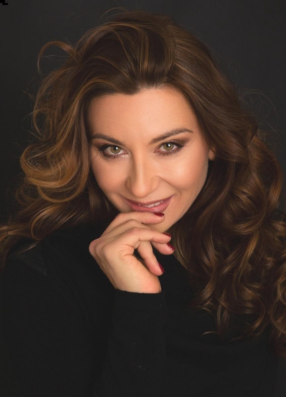 Photo de Nadia (Espagne) / Réf. 93012 / Agence Amélie
