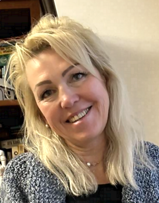 Photo de Anna / Réf. 93024 / Agence Amélie