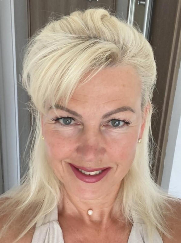 Photo de Anna / Réf. 93024 / Agence Amélie