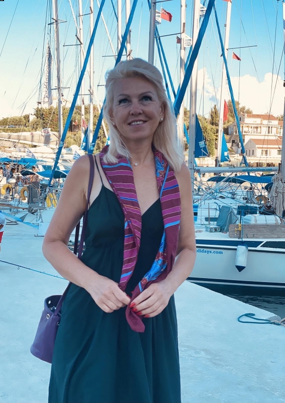 Photo de Anna / Réf. 93024 / Agence Amélie