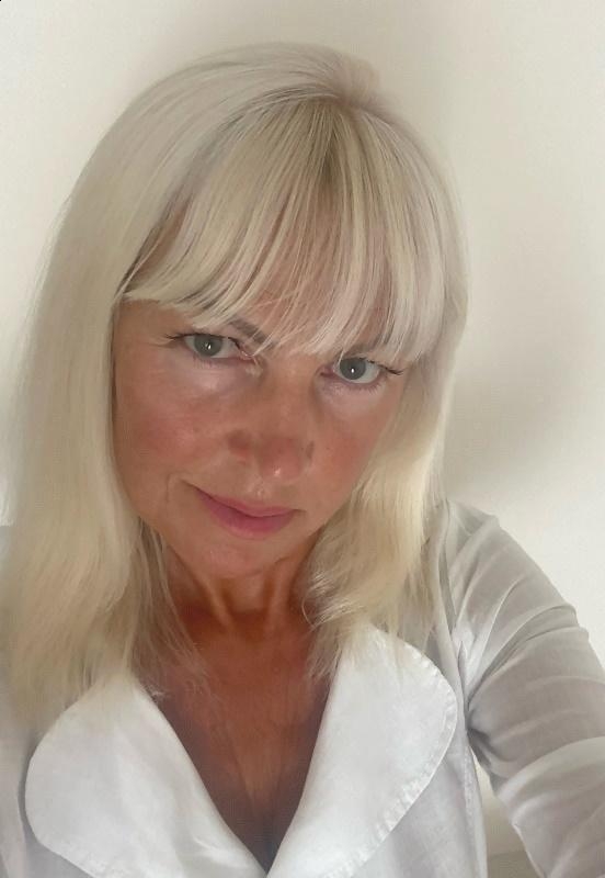 Photo de Anna / Réf. 93024 / Agence Amélie