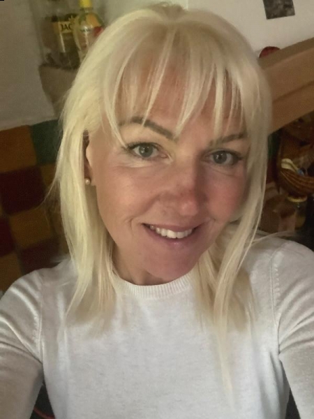 Anna / Réf. 93024 / Adhérente Agence Amélie