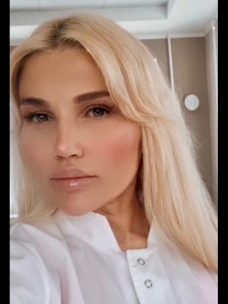 Olga / Réf. 93033 / Adhérente Agence Amélie