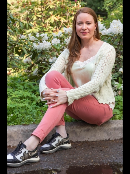 Oksana / Réf. 93037 / Adhérente Agence Amélie