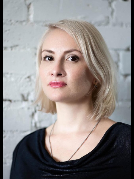 Ekaterina / Réf. 93040 / Adhérente Agence Amélie