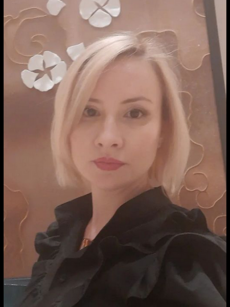 Ekaterina / Réf. 93040 / Adhérente Agence Amélie