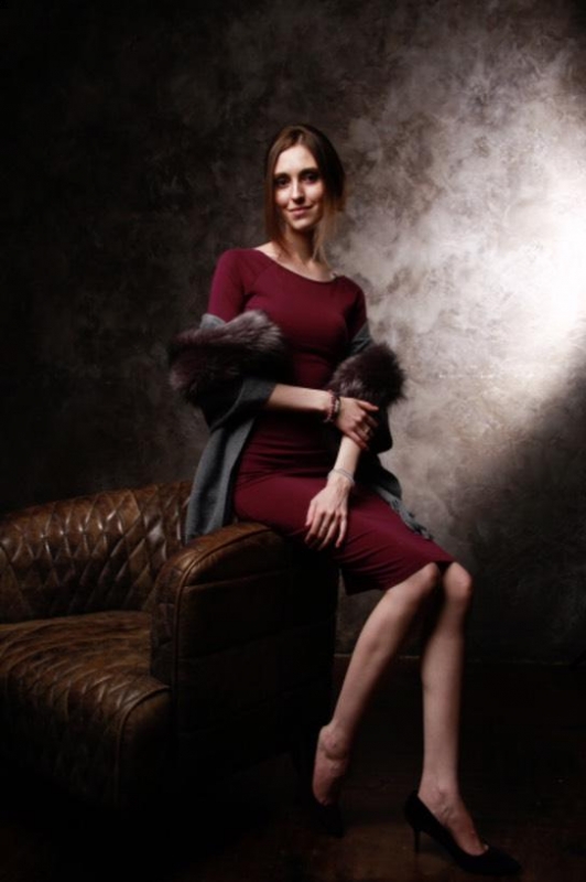 Photo de Irina / Réf. 93047 / Agence Amélie