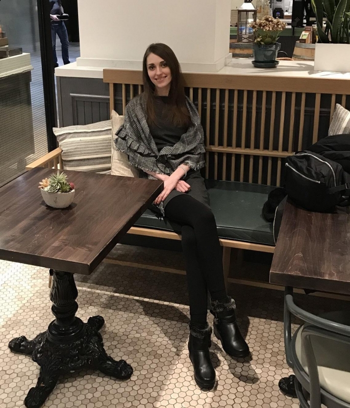 Photo de Irina / Réf. 93047 / Agence Amélie