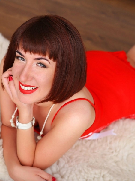 Ekaterina (Allemagne) / Réf. 93051 / Adhérente Agence Amélie