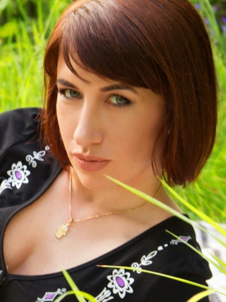 Ekaterina (Allemagne) / Réf. 93051 / Adhérente Agence Amélie