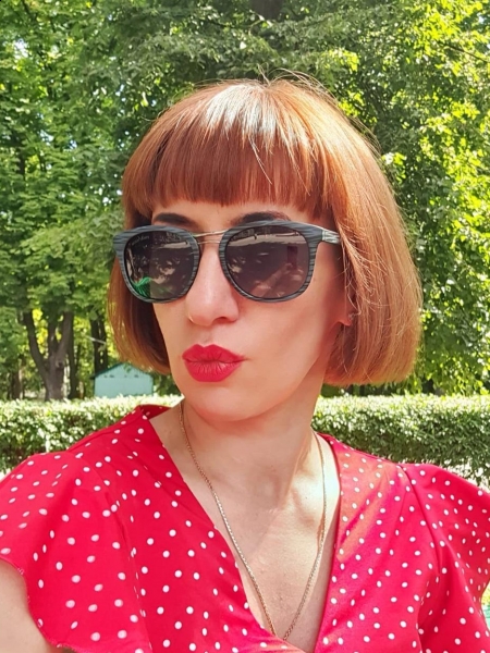 Ekaterina (Allemagne) / Réf. 93051 / Adhérente Agence Amélie