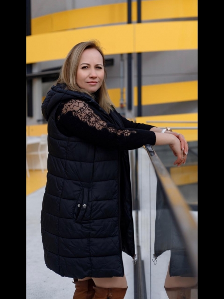 Olga (Lyon) / Réf. 93050 / Adhérente Agence Amélie