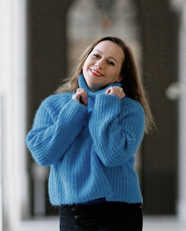 Photo de Olga (Lyon) / Réf. 93050 / Agence Amélie