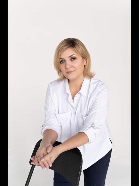 Ekaterina / Réf. 93054 / Adhérente Agence Amélie