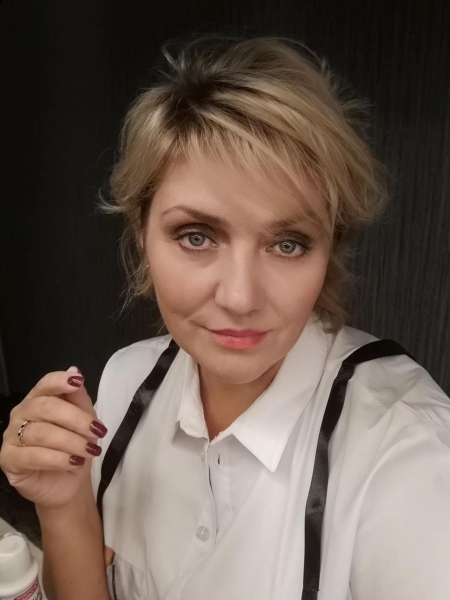 Ekaterina / Réf. 93054 / Adhérente Agence Amélie