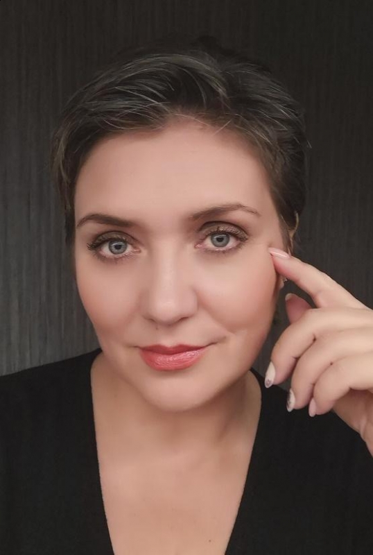 Photo de Ekaterina / Réf. 93054 / Agence Amélie