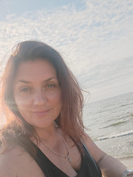 Ekaterina / Réf. 93054 / Adhérente Agence Amélie