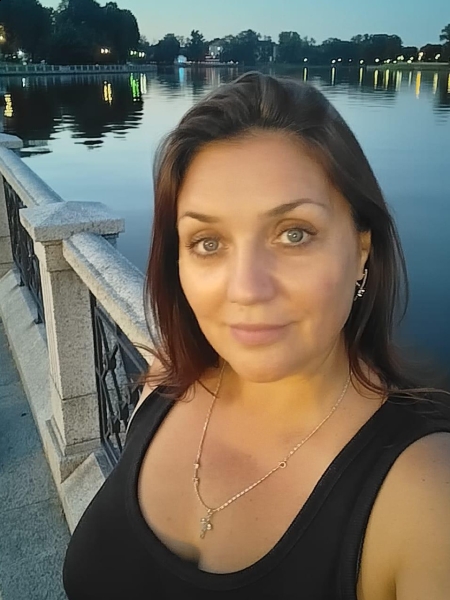 Ekaterina / Réf. 93054 / Adhérente Agence Amélie