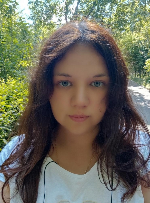 Photo de Anna / Réf. 93056 / Agence Amélie