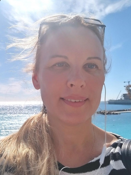 Anna (Nice) / Réf. 93058 / Adhérente Agence Amélie