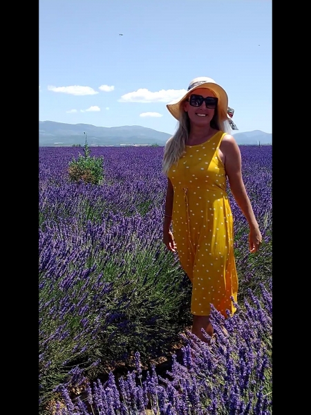 Anna (Nice) / Réf. 93058 / Adhérente Agence Amélie