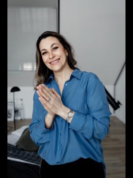 Larissa / Réf. 93064 / Adhérente Agence Amélie