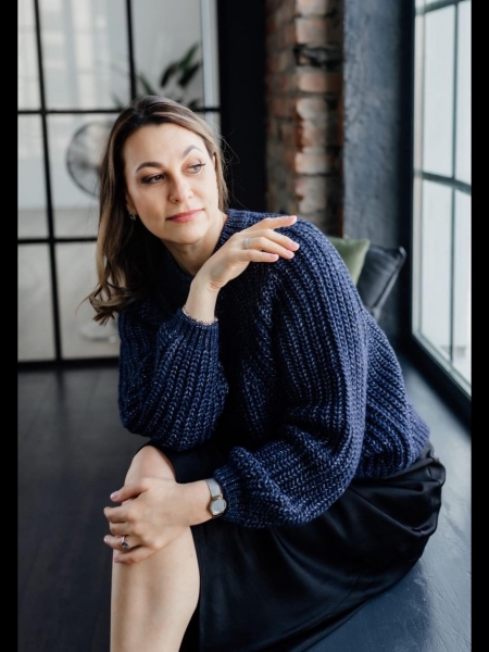 Larissa / Réf. 93064 / Adhérente Agence Amélie