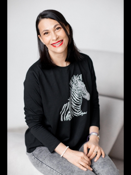 Larissa / Réf. 93064 / Adhérente Agence Amélie