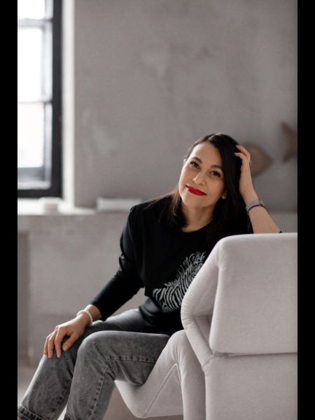Larissa / Réf. 93064 / Adhérente Agence Amélie