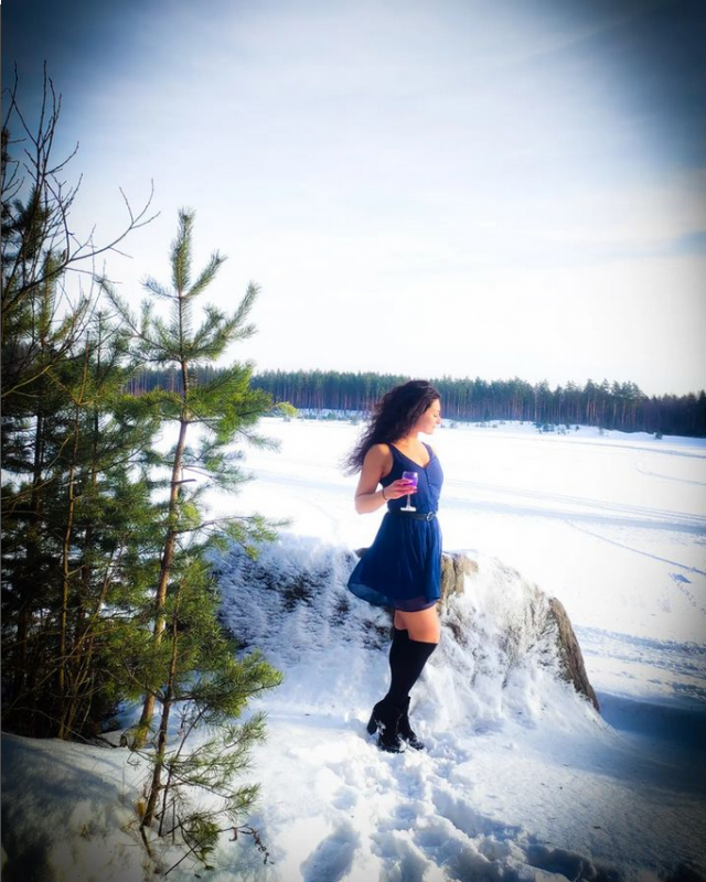 Photo de Anna / Réf. 93074 / Agence Amélie