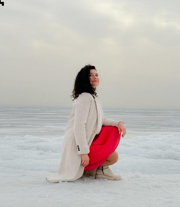 Photo de Anna / Réf. 93074 / Agence Amélie