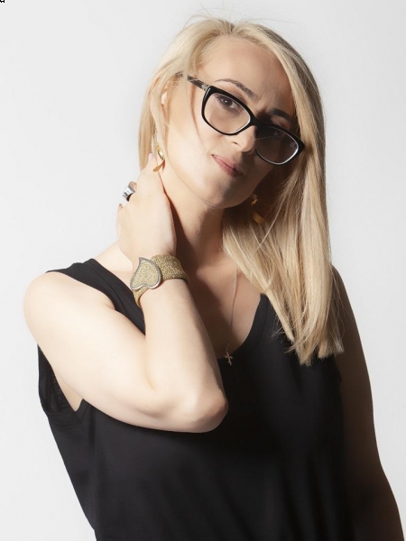 Viktoriia (Tchéquie) / Réf. 93077 / Adhérente Agence Amélie