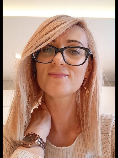 Viktoriia (Tchéquie) / Réf. 93077 / Adhérente Agence Amélie