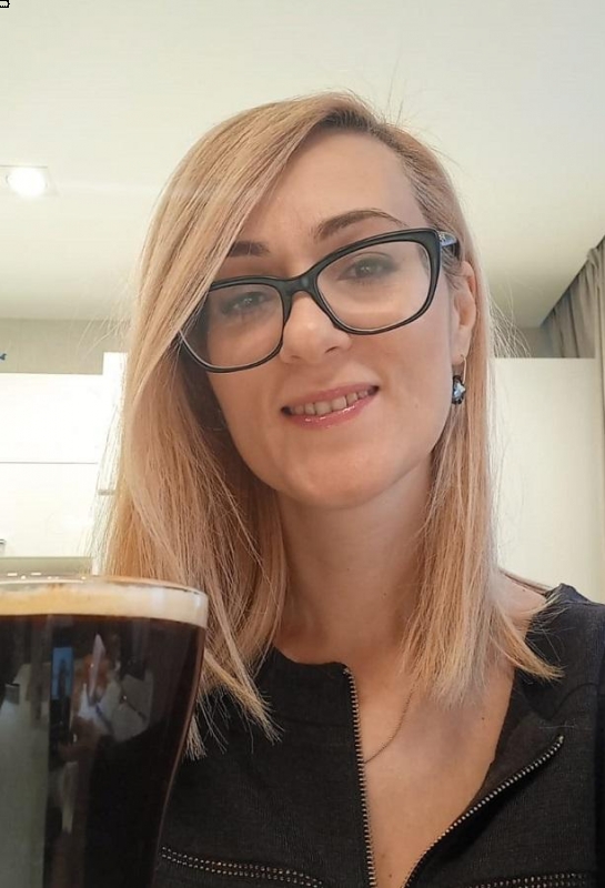 Photo de Viktoriia (Tchéquie) / Réf. 93077 / Agence Amélie
