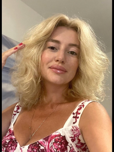 Yulia (Beausoleil) / Réf. 93078 / Adhérente Agence Amélie