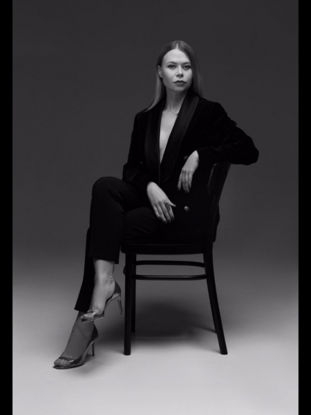 Elena (Milan) / Réf. 93080 / Adhérente Agence Amélie