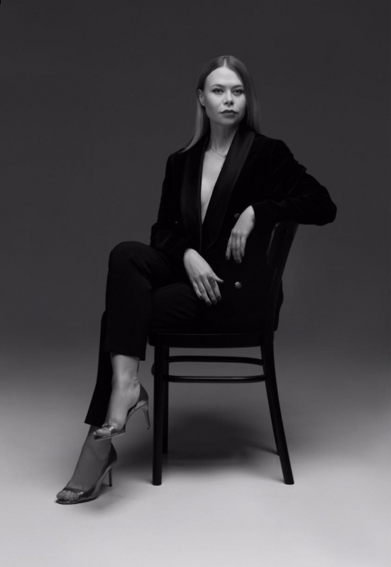 Photo de Elena (Milan) / Réf. 93080 / Agence Amélie