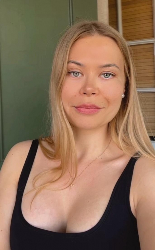 Photo de Elena (Milan) / Réf. 93080 / Agence Amélie