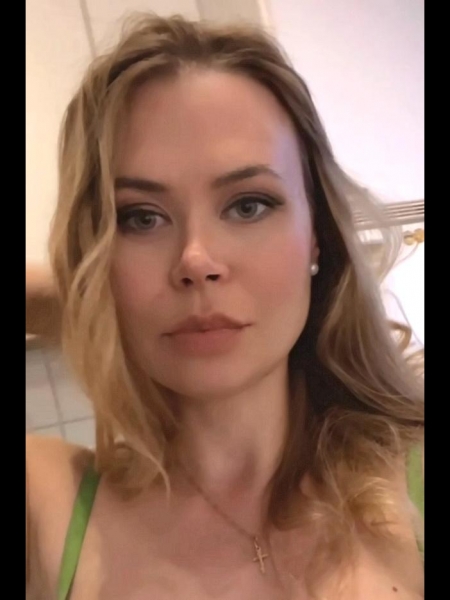 Elena (Milan) / Réf. 93080 / Adhérente Agence Amélie
