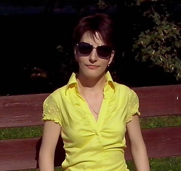 Photo de Ludmila / Réf. 93082 / Agence Amélie