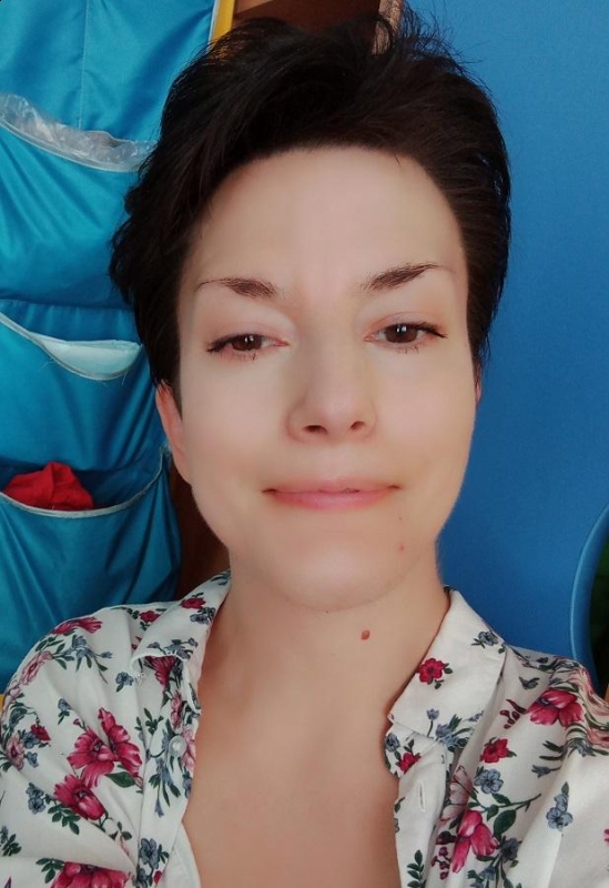 Photo de Ludmila / Réf. 93082 / Agence Amélie