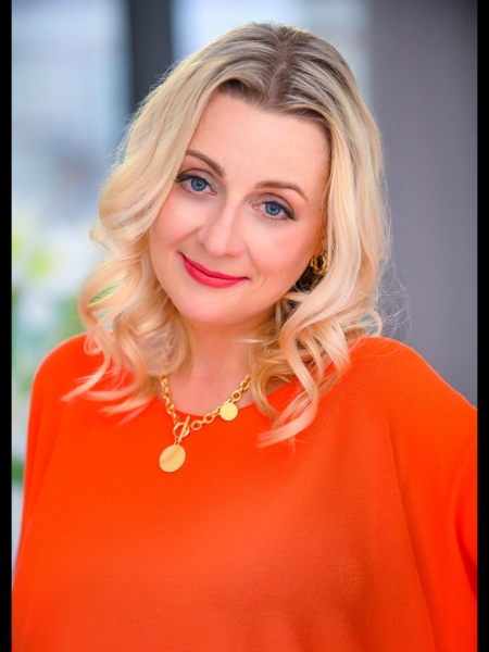 Natalia / Réf. 93084 / Adhérente Agence Amélie