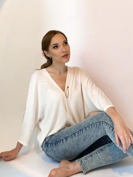 Maria (Qatar) / Réf. 93090 / Adhérente Agence Amélie