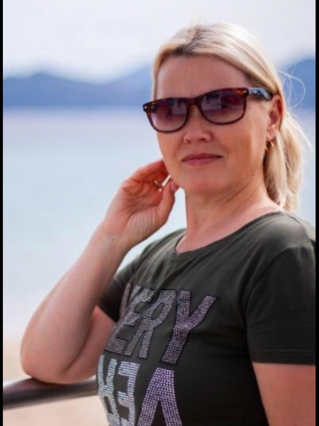 Iryna (Cannes) / Réf. 93096 / Adhérente Agence Amélie