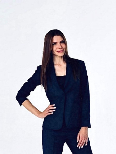 Ksenia / Réf. 93099 / Adhérente Agence Amélie